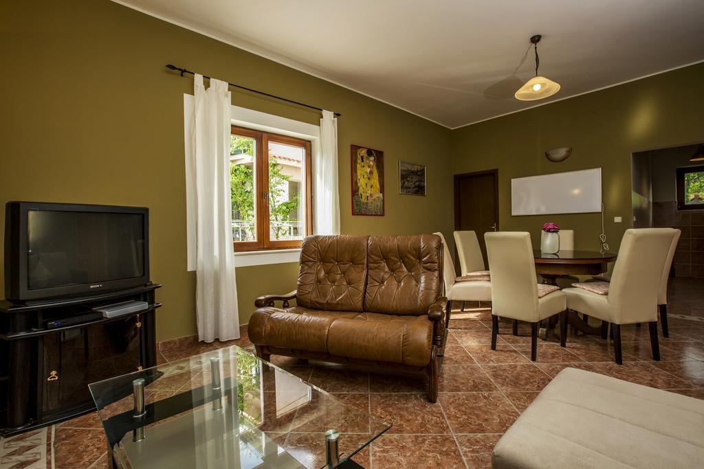Ava Apartmani Zablaće Buitenkant foto